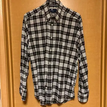 IKE BEHAR 아이크 베이하 버튼 다운 셔츠 블랙, 화이트 체크 셔츠