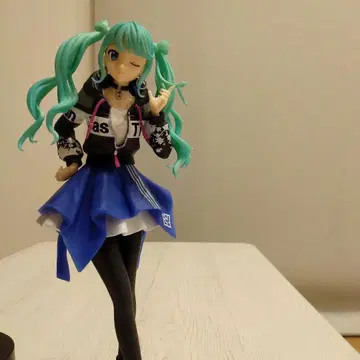 프로젝트 세카이 하츠네 미쿠 피규어