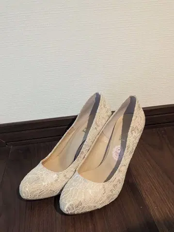 레이스 펌프스 23.5cm