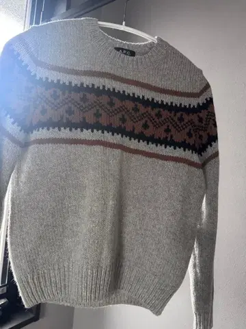A.P.C. 그레이 페어아일 패턴 알파카 스웨터