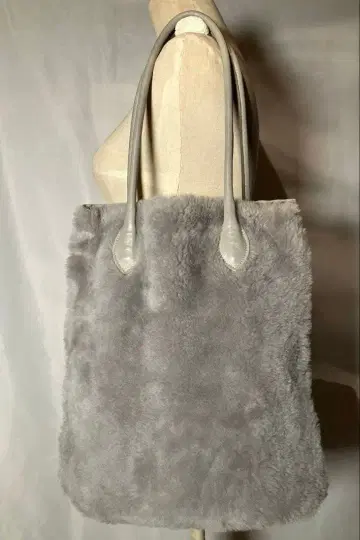 owen barry 오웬 발리 무스탕 토트백 그레이