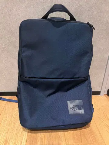 THE NORTH FACE 네이비 백팩 셔틀 데이팩
