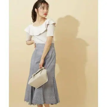 PROPORTION BODYDRESSING 보더 레이스 머메이드 스커트