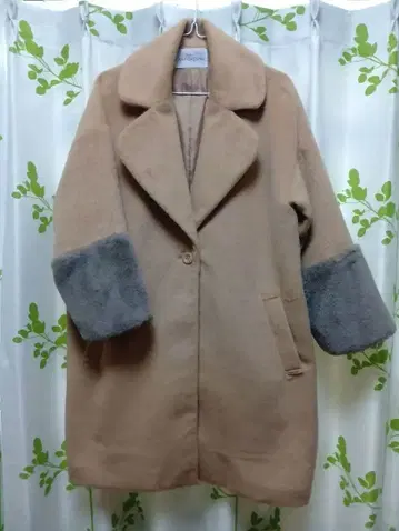 FRAMES RAY CASSIN 베이지 퍼 롱 코트 프리 사이즈