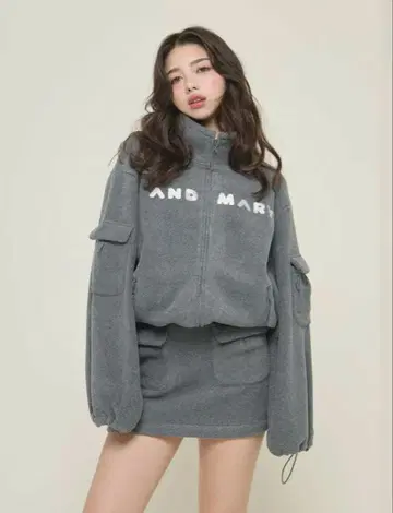 andmary Mary logo fleece jacket skirt