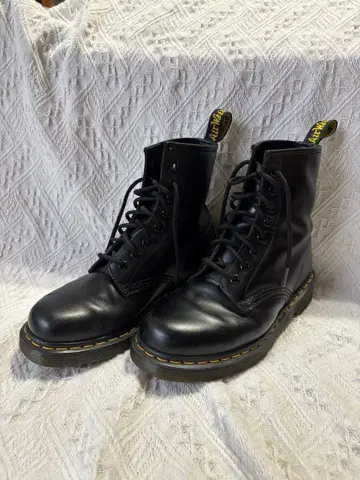 닥터 마틴 블랙 워크 부츠