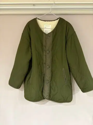 리버서블 올리브 그린 퀼팅 자켓