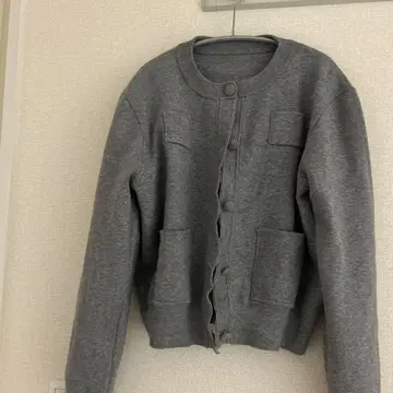 ZARA 플레인 니트 자켓 패디드 숄더