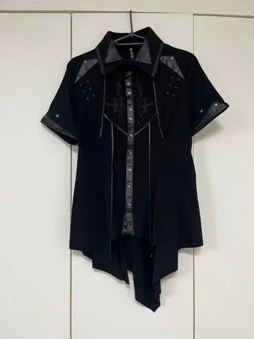 ozzon 오즈온 블라우스 블랙 클로체