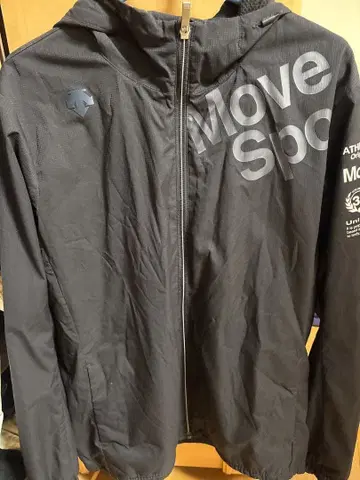 데상트 후드티 구제 의류