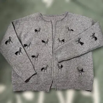 제브라 패턴 자수 그레이 자켓 가디건