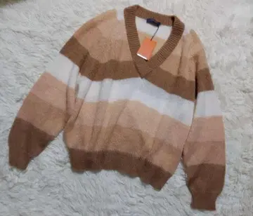 [ 미사용품 ] TRUSSARDI 트루사르디 청바지 모헤어 스웨터 L