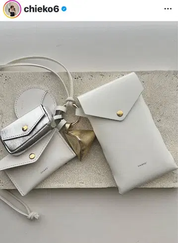 [ CHIEKO+ ] 치에코플러스 스마트폰 케이스 화이트