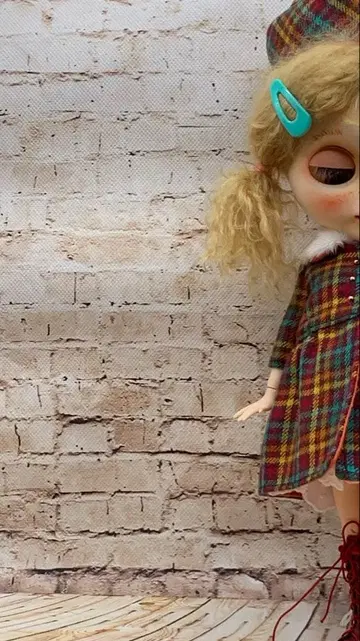 브라이스 아이시 인형 아웃핏 원피스는 추워 보여요