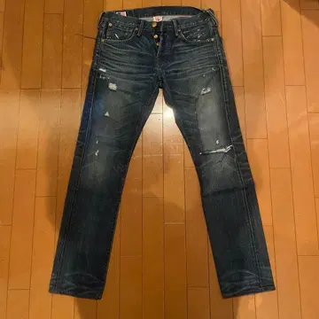 트루 릴리전 데미지 가공 스트레이트 데님