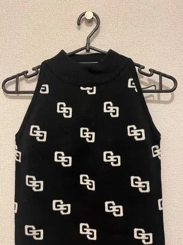 슬리브리스 미니 원피스 블랙 로고