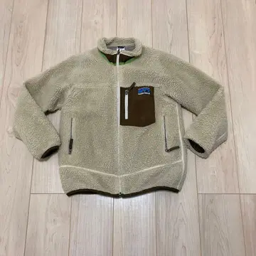 파타고니아의 보아 자켓입니다.