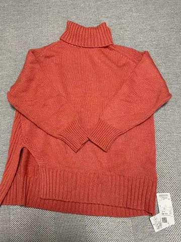 SHIPS 코랄 핑크 터틀넥 스웨터