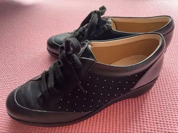 긴자 요시노야 힐 스니커즈 발볼 넓은 방수 웨지솔