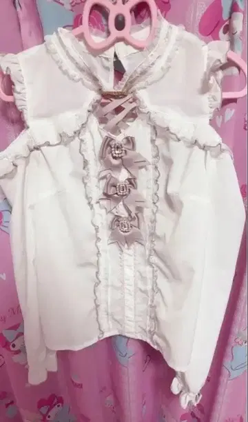 LIZLISA 3개 리본 블라우스