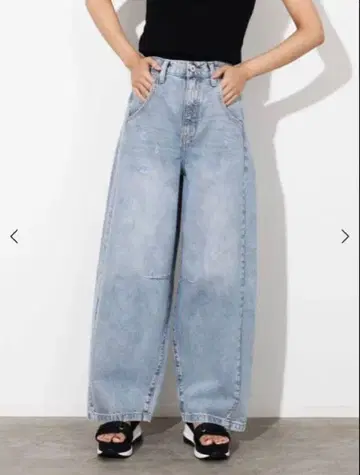 미사용 새상품 [ 스콧 클럽 ] 배럴 레그 데님 팬츠 라이트 블루