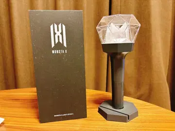MONSTA X OFFICIAL LIGHT STICK VER.2