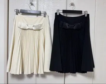 지저스 디아망테 백 플리츠 스커트 레귤러 기장 화이트 블랙 세트