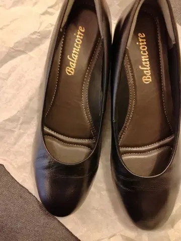 Balancoire 블랙 가죽 펌프스