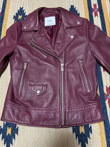 버건디 가죽 라이더 자켓