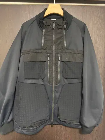 White Mountaineering BLK 윈드스토퍼 자켓