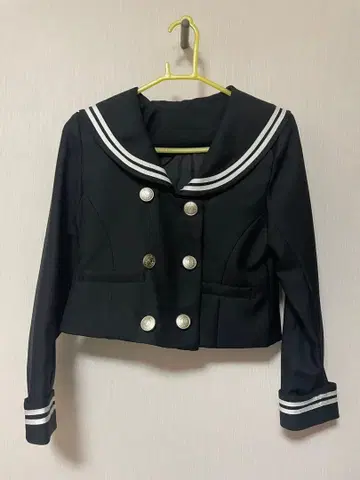 LOVETOXIC 세일러 자켓 M 사이즈