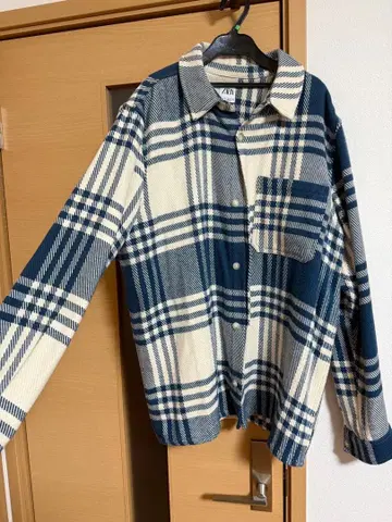 Zara 플란넬 셔츠 네이비와 아이보리 남성용 L 사이즈