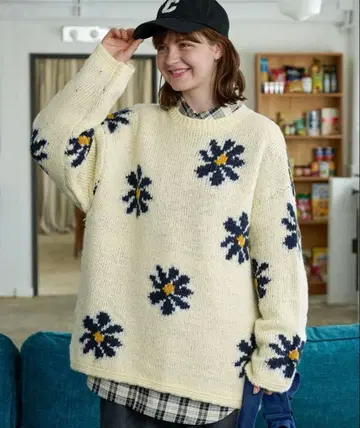 MONO-MART 꽃무늬 니트