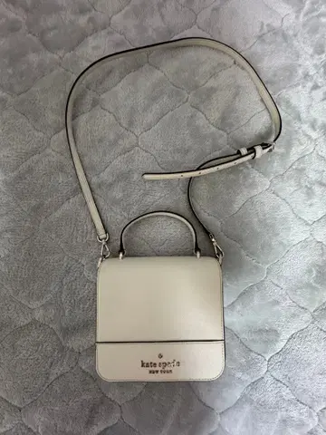 kate spade 숄더백 화이트