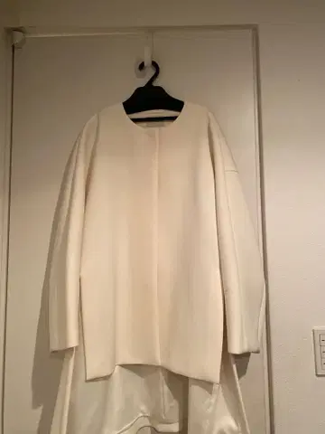 LE PHIL 아이보리 코트