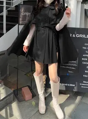 새상품 벨트 포함 케이프 코트