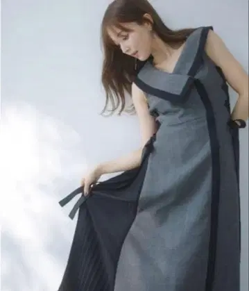 [택 포함 새상품] SNIDEL 사이드 플리츠 트위드 롱 원피스 0