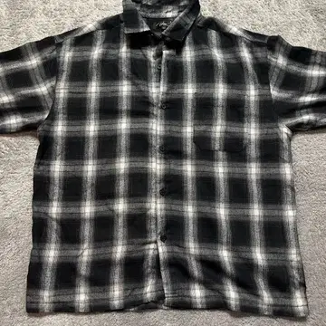 블랙 화이트 체크 플란넬 셔츠