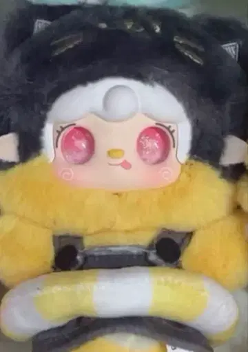 Yooki 귀 달린 후드 봉제 인형