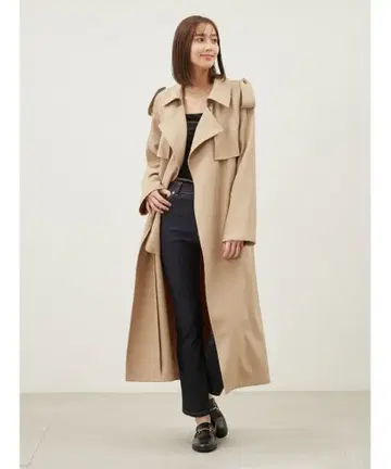 Mila owen 벨트 부착 견장 디자인 트렌치코트