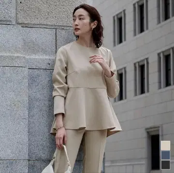 [새상품급] urs 크루넥 플럼 풀오버 베이지