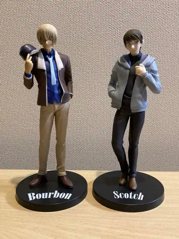 명탐정 코난 프라이스 피규어 2개 세트 (버번 & 스카치)