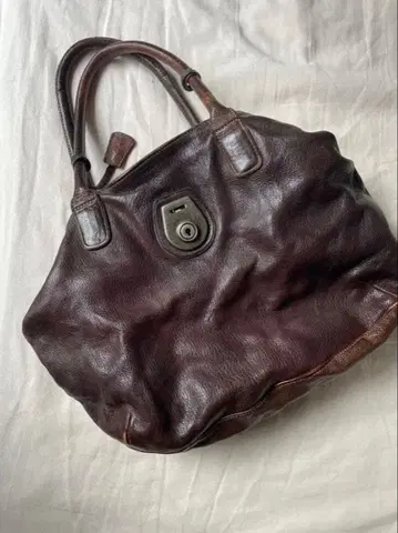 크리스찬 폴 토트백