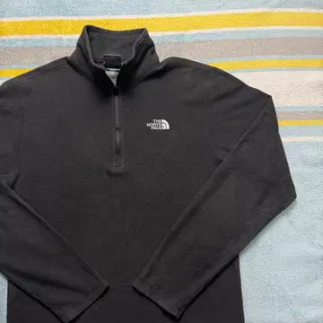 THE NORTH FACE 블랙 플리스 자켓 얇은 소재 하프 지퍼