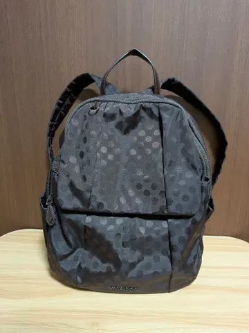 Y'SACCS 이자크 도트 무늬 백팩