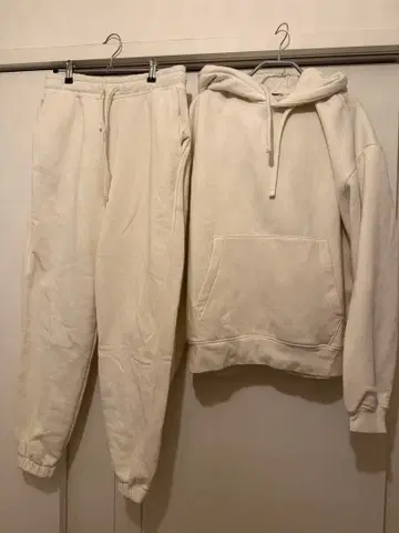 ZARA 화이트 맨투맨 세트