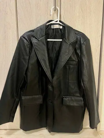 블랙 가죽 자켓 싱글 브레스티드