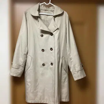베이지 더블 브레스트 트렌치코트 LL