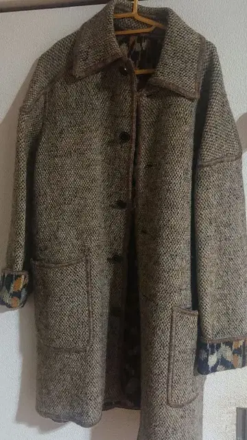 울 혼방 체크 무늬 롱 코트