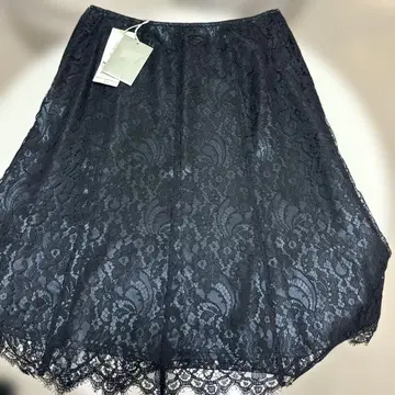 Platinum 플레어 스커트 사이즈 4 블랙